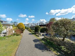Detached Holiday Bungalow With Garden