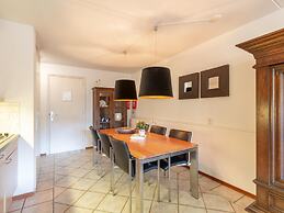 Holiday Apartment Opposite the Beach