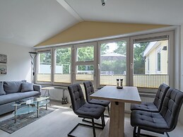 Cozy Holiday Home With Garden