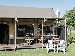 Tent Lodge With Comfort