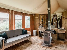 Tent Lodge With Comfort
