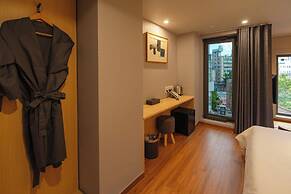 Shinchon Mayven Hotel