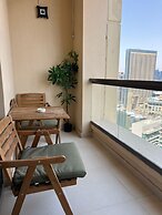 HAPPY SEASON | JBR Apartments