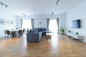 HAPPY SEASON | JBR Apartments