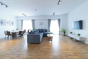 HAPPY SEASON | JBR Apartments