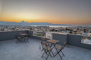 Heraklion 2Bd Oasis w Relaxing Patio