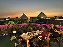 Jana pyramids view inn