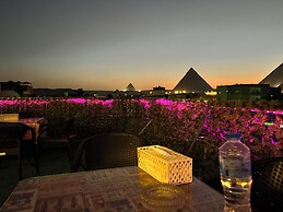 Jana pyramids view inn