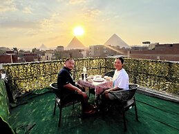 Jana pyramids view inn