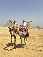 Jana pyramids view inn