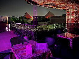 Jana pyramids view inn