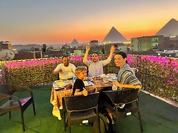 Jana pyramids view inn