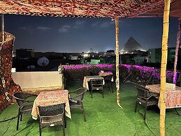 Jana pyramids view inn