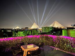 Jana pyramids view inn