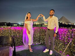 Jana pyramids view inn