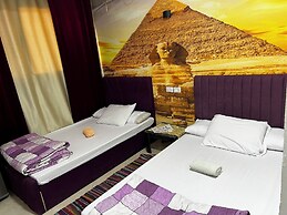 Jana pyramids view inn