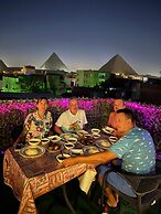 Jana pyramids view inn