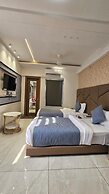 Hotel Carnival
