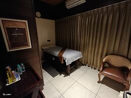 Club Anandam
