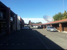 Aquarious motor inn