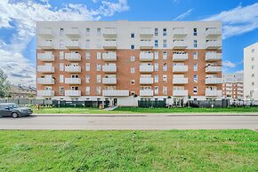 Lumina airy apartments with balcony