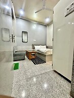 HOTEL PRAKASH GUEST HOUSE - Varanasi