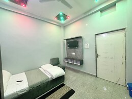 HOTEL PRAKASH GUEST HOUSE - Varanasi