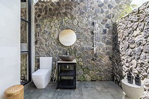 Happiness Villa 7 – Luxe Living Amid Rice Fields & Tranquility