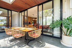 Happiness Villa 7 – Luxe Living Amid Rice Fields & Tranquility