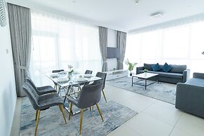 HAPPY SEASON I Al Bateen Residences