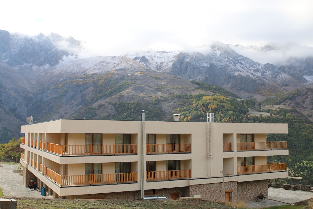 Askireg Hotel