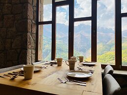Askireg Hotel
