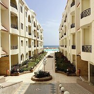 Palm Beach Piazza Beachfront Lovely Apartment