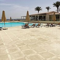 Palm Beach Piazza Beachfront Lovely Apartment