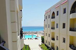 Palm Beach Piazza Beachfront Lovely Apartment