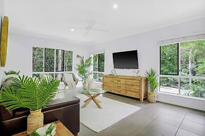 Palm Cove Studio Apartments