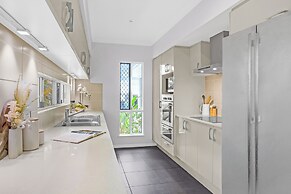 Palm Cove Studio Apartments