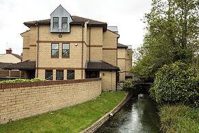 Riverside Hotel