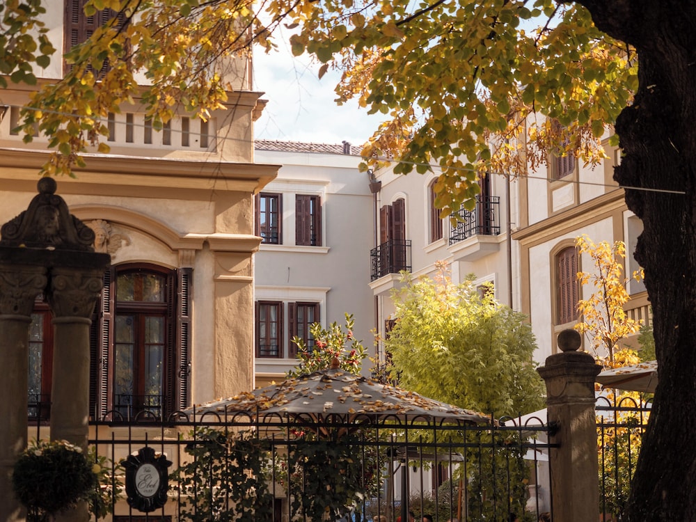 Vila Ebel Hotel Pool & Spa