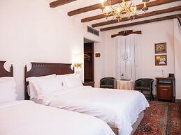 Vila Ebel Hotel Pool & Spa
