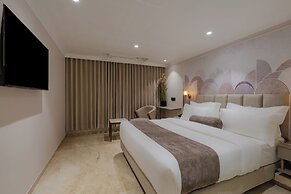 Hotel The Grand Suites