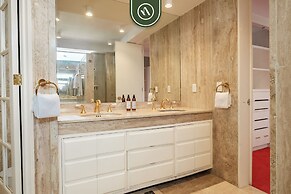 Campos Eliseos 75 PH