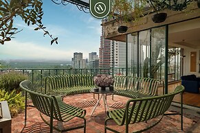 Campos Eliseos 75 PH
