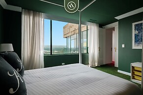 Campos Eliseos 75 PH