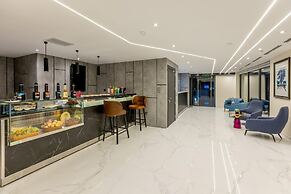Coast Hotel