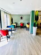 Coast Hotel