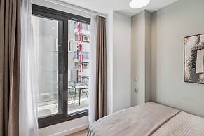 Limehome Piraeus Olive