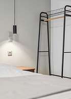 Limehome Piraeus Olive