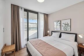 Limehome Piraeus Olive