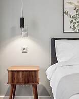 Limehome Piraeus Olive